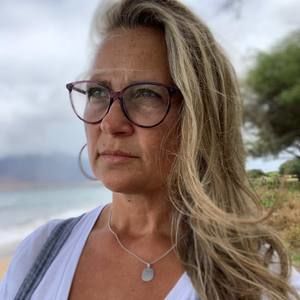 Meet your Posher, Josée